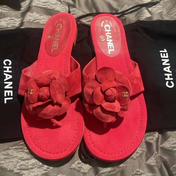 Suede slides from 2016 collection by Karl Lagerfeld. - Picture 5 of 7